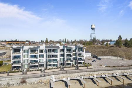 447 W Waterside DR Unit APT 204