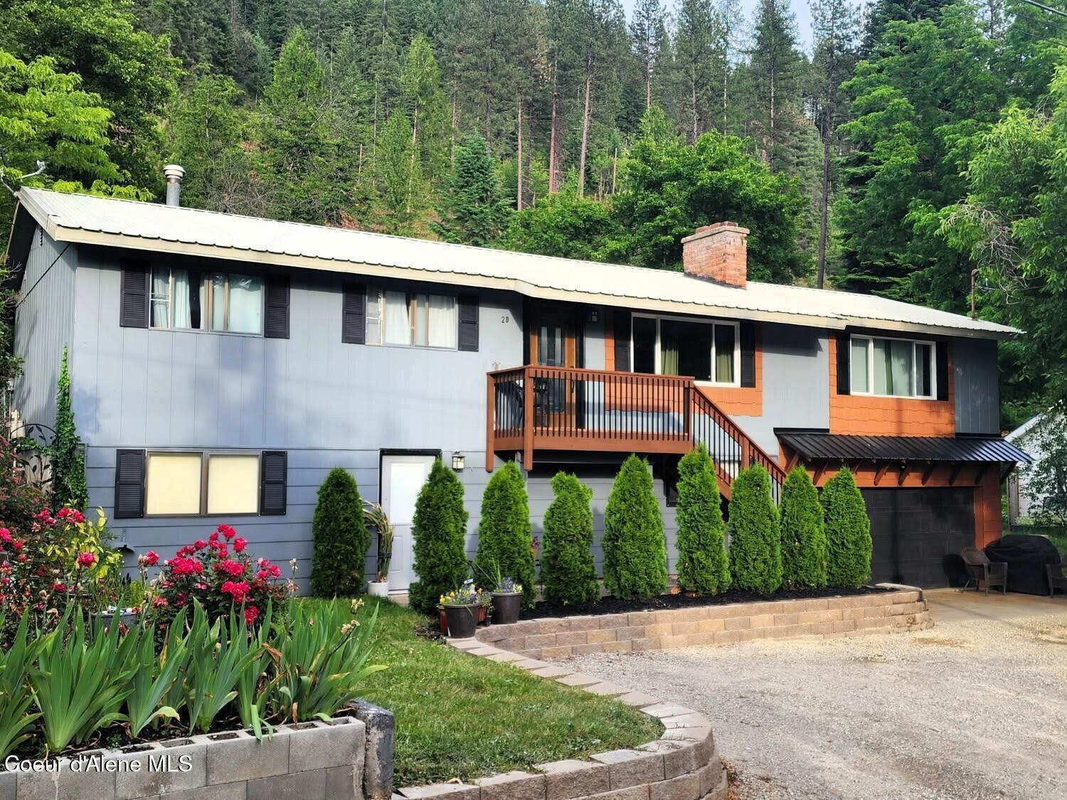 Image 3: Front of Home