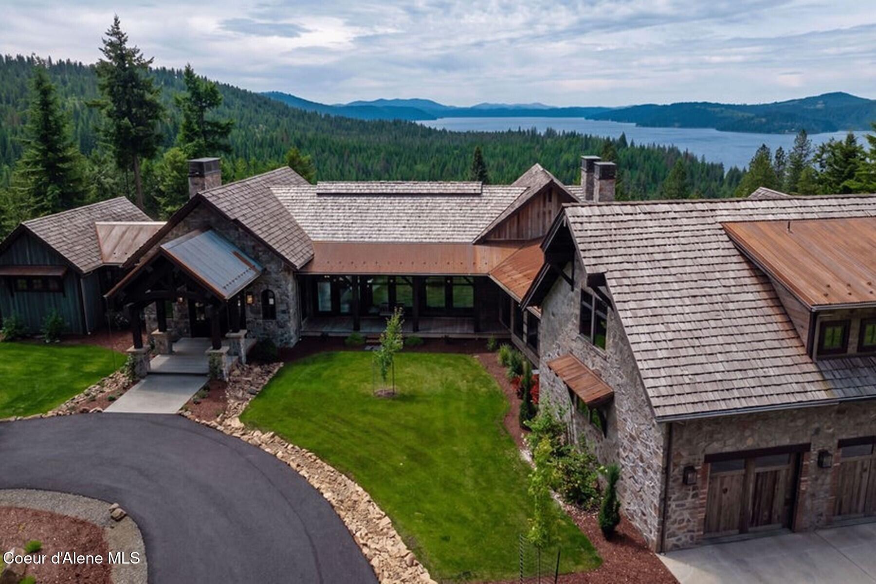 Image 2: Custom Craftsman Home on Acreage