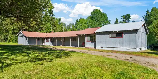 5961 Blacktail Rd