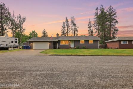 422 E 10th AVE