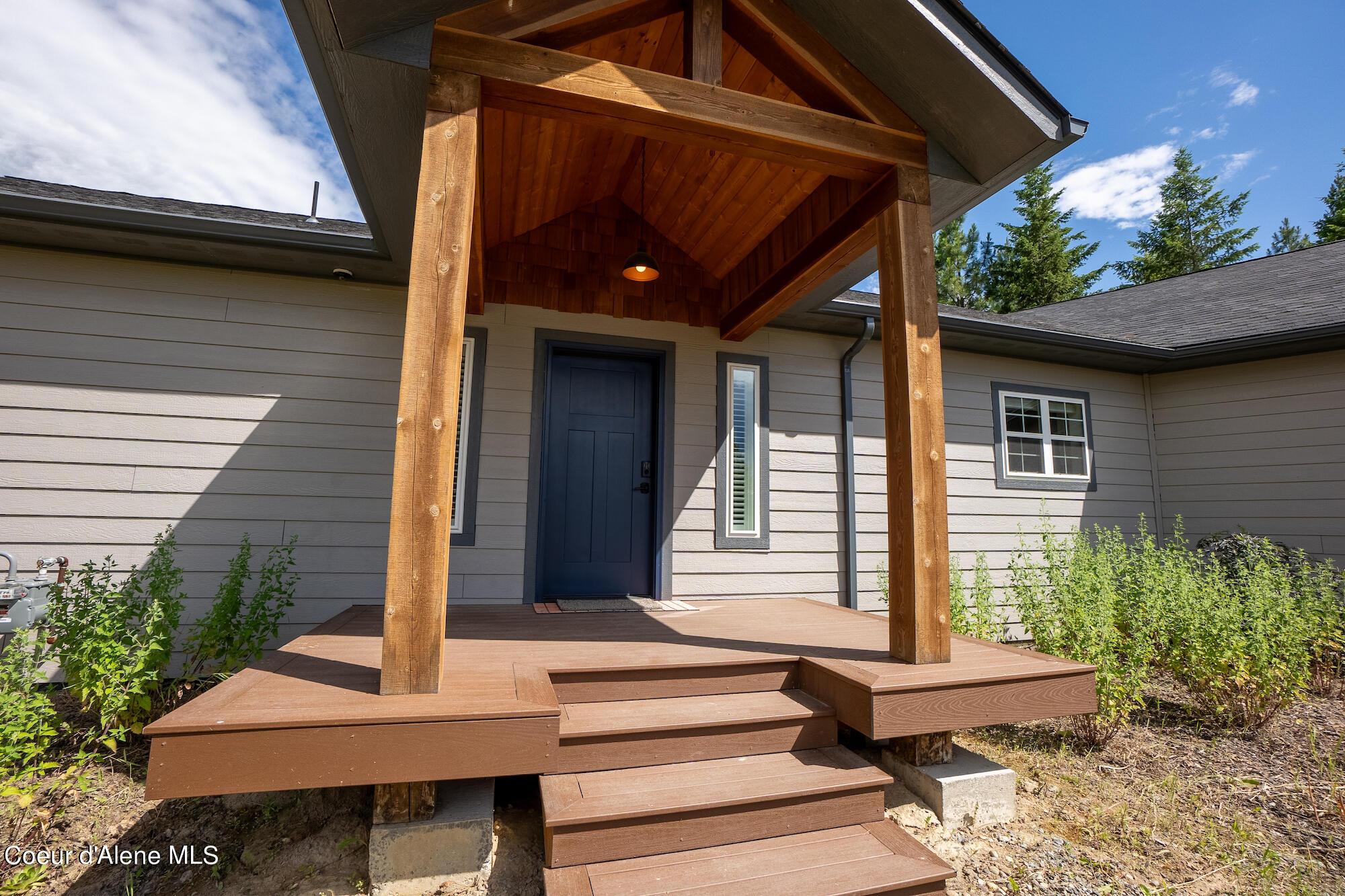 Image 4: Front Porch