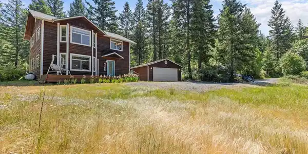 596 Overlake View Rd
