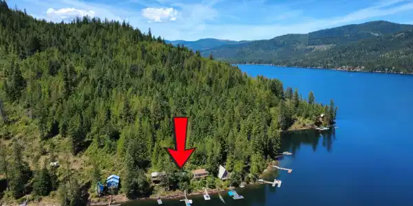 Image 4: Aerial Front Lake 2
