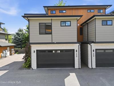 4738 W Kona Dr