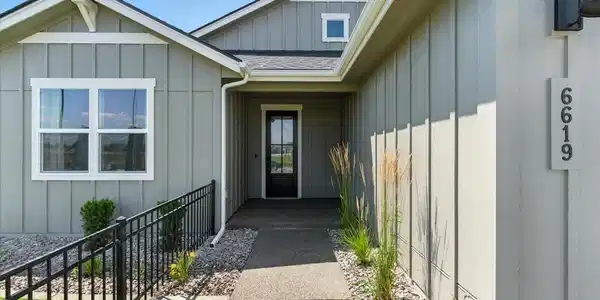 Image 3: Previously Built Home