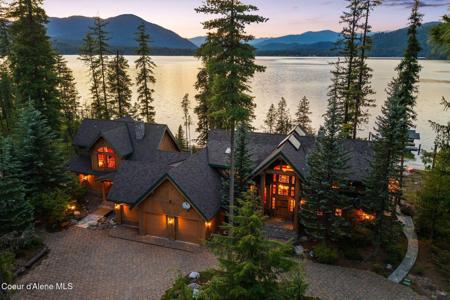 286 E Canoe Point Rd