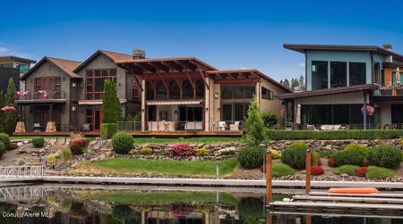 1336 W Bellerive Ln