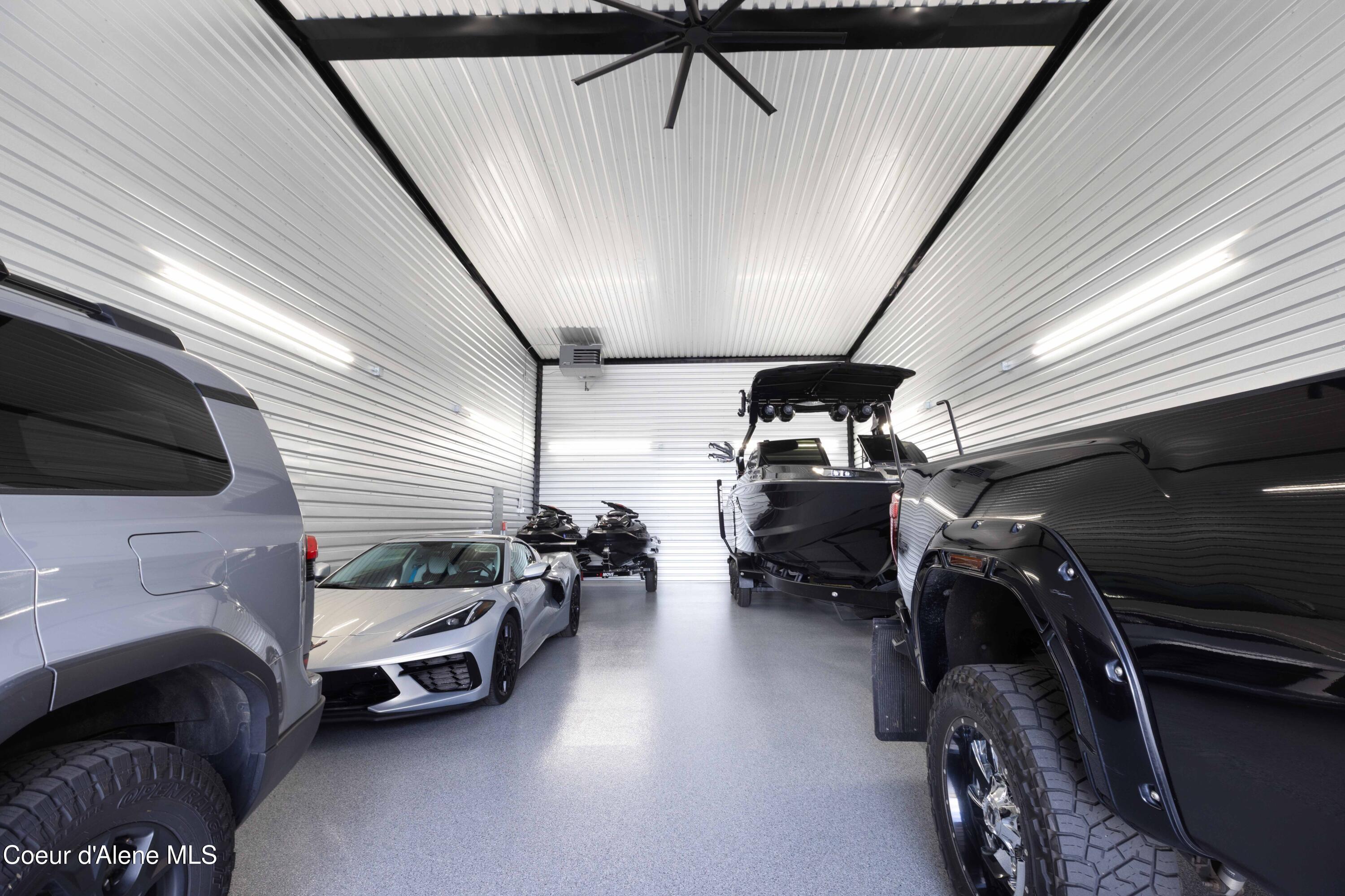 Image 4: Locked & Loaded Garage Condos