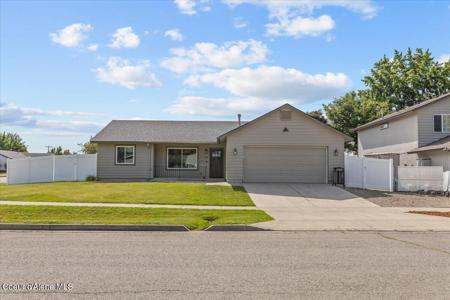 1601 N Summer Rose St