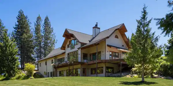 Image 2: Home Built for Generations