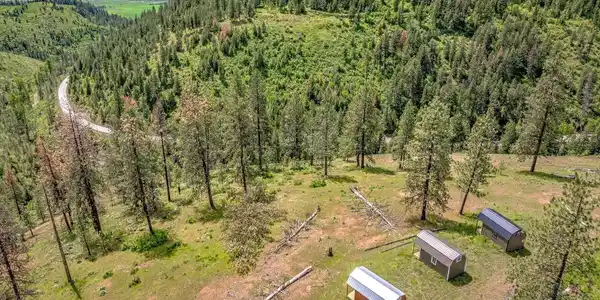 Image 3: Cabin Overlook