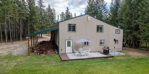 Image 2: Back patio