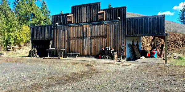 Image 3: Shop 1