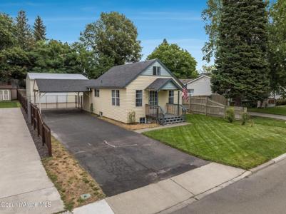 231 W WALNUT AVE