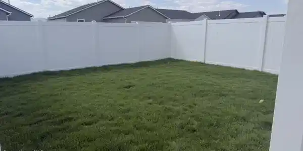 Image 2: 5360 Aquila - Fenced Back Yard