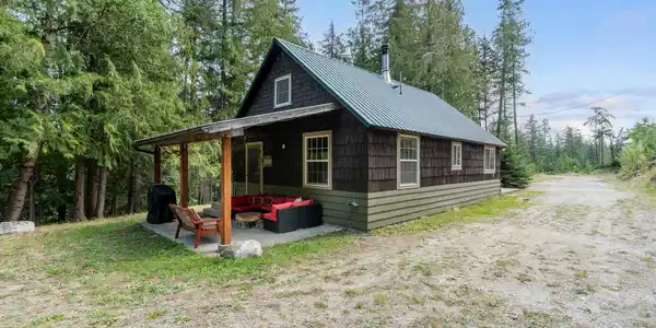 3713 Reeder Bay Rd