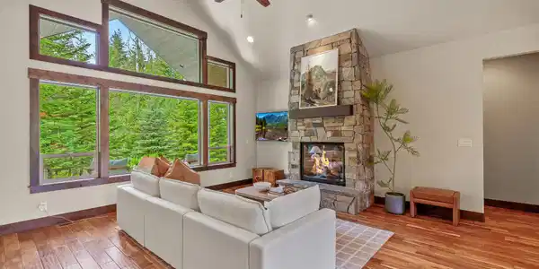 Image 3: 12507NPebbleCreekDr_Reshoot-4