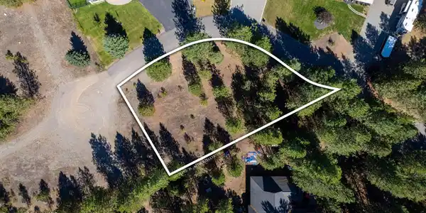 Image 3: .38 of Acre