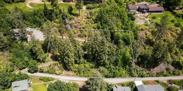 Image 3: Just Under an Acre