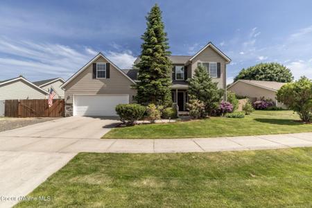 2472 W WARWICK CT