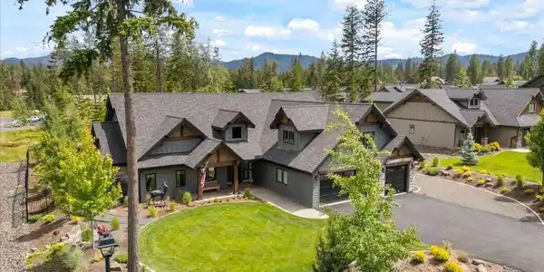 Image 2: Beautiful Half Acre Corner Lot
