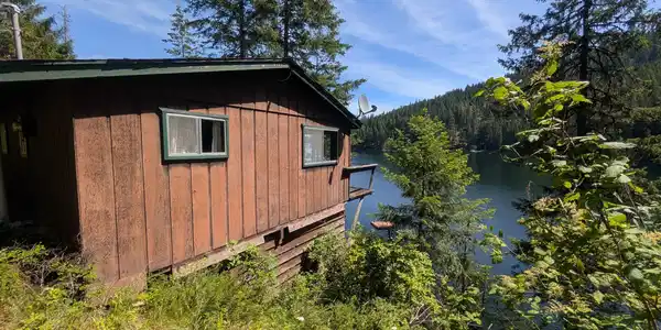 Image 3: Cabin Views
