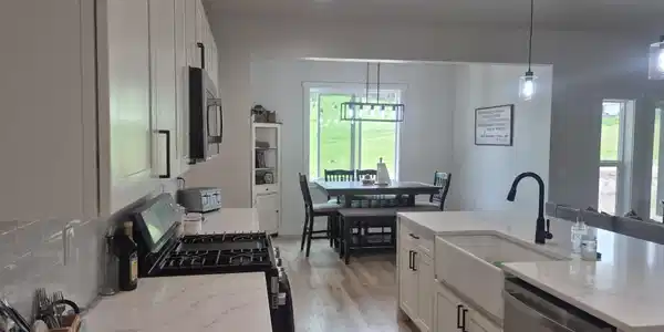 Image 2: Kitchen 1