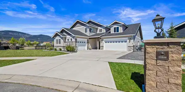 Image 2: Front of Home