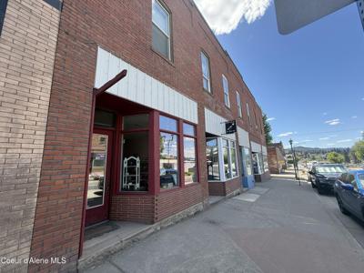 915 Main Ave