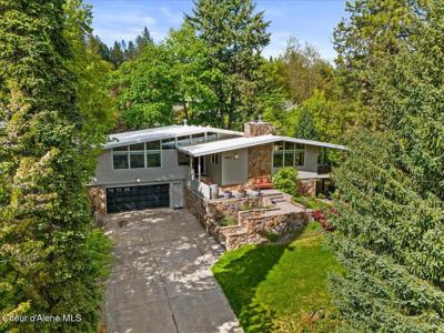 2207 E CRESTLINE DR