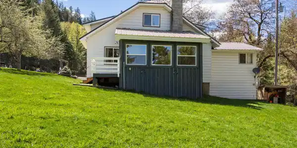 Image 2: N side; enclosed porch