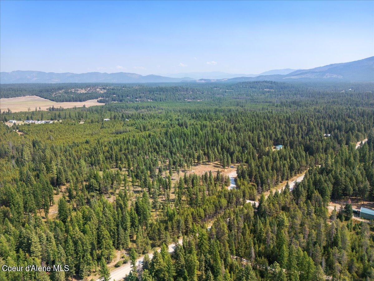 Image 4: 04-Aerial front of property