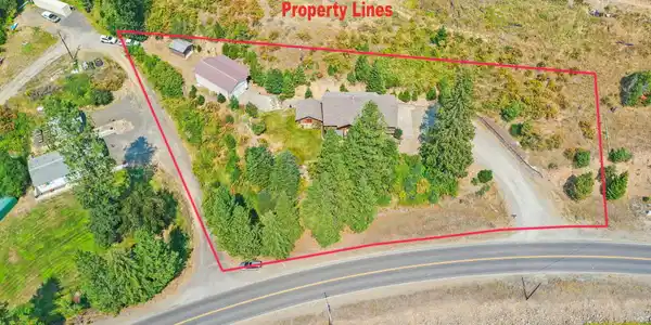 Image 2: 58-web-or-mls-3370 St. Joe River Road Dr