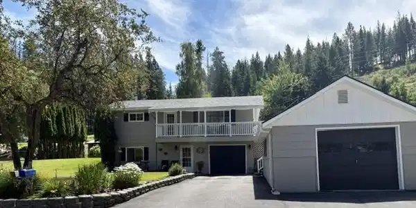 24 Marygold AVE