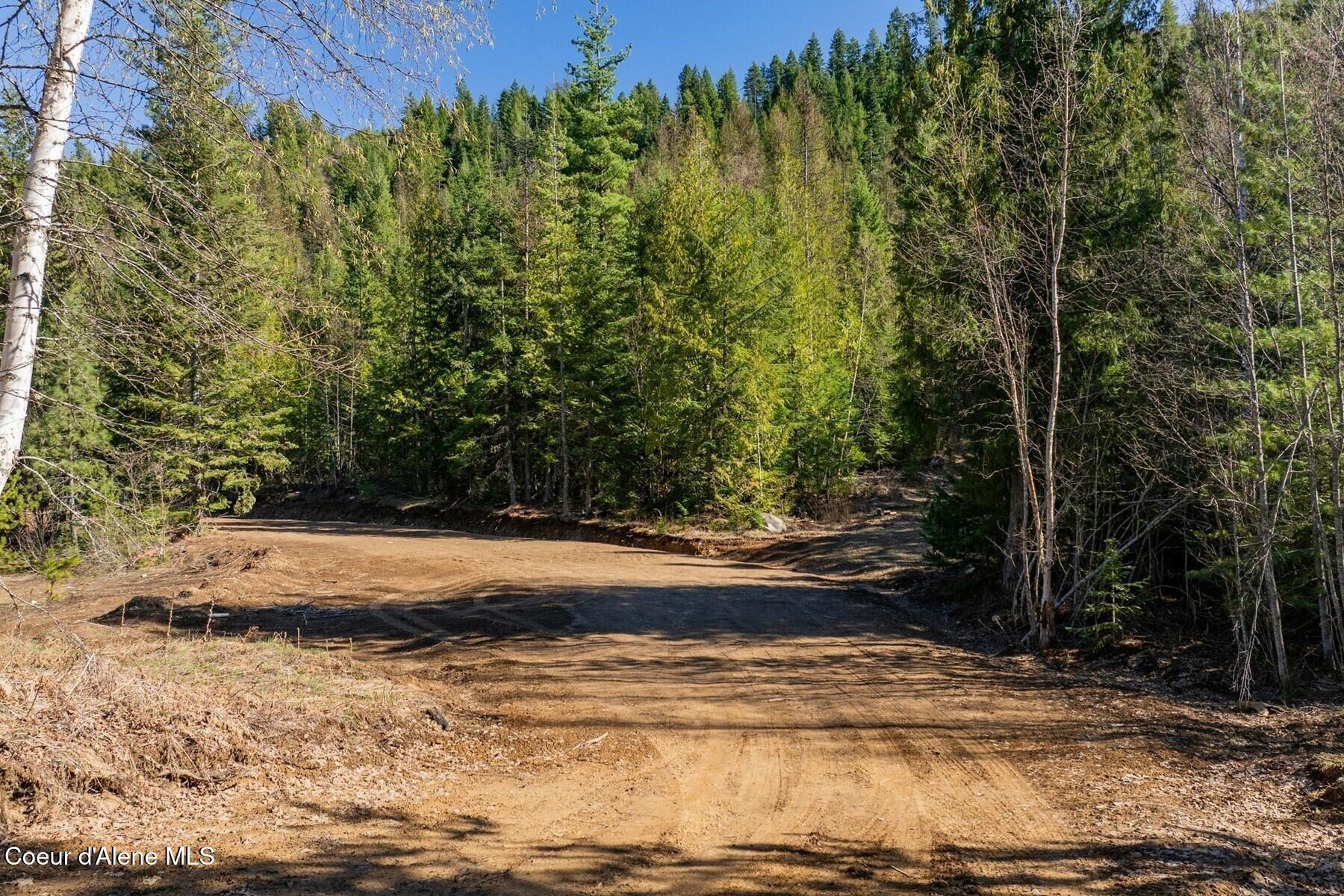 Image 4: Well built private road