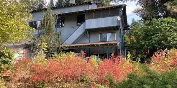 Image 2: 2