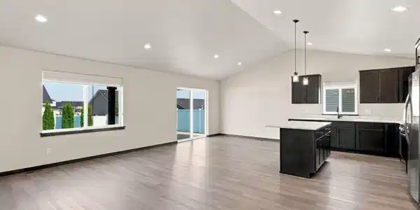 Image 3: Living Room, Kitchen