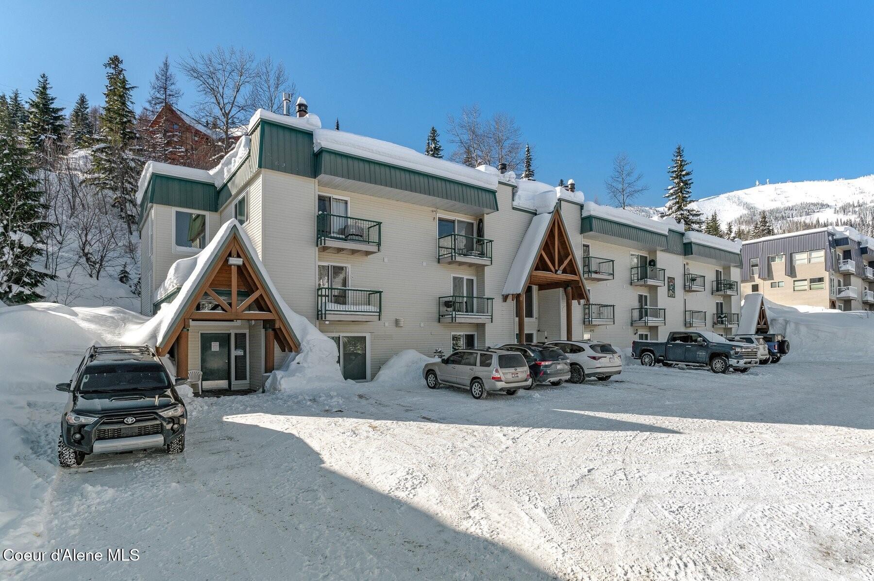Image 1: The Alpine at Schweitzer