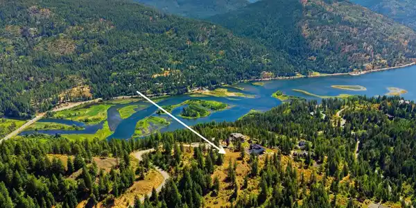 Image 3: Located Near Deep Water Access