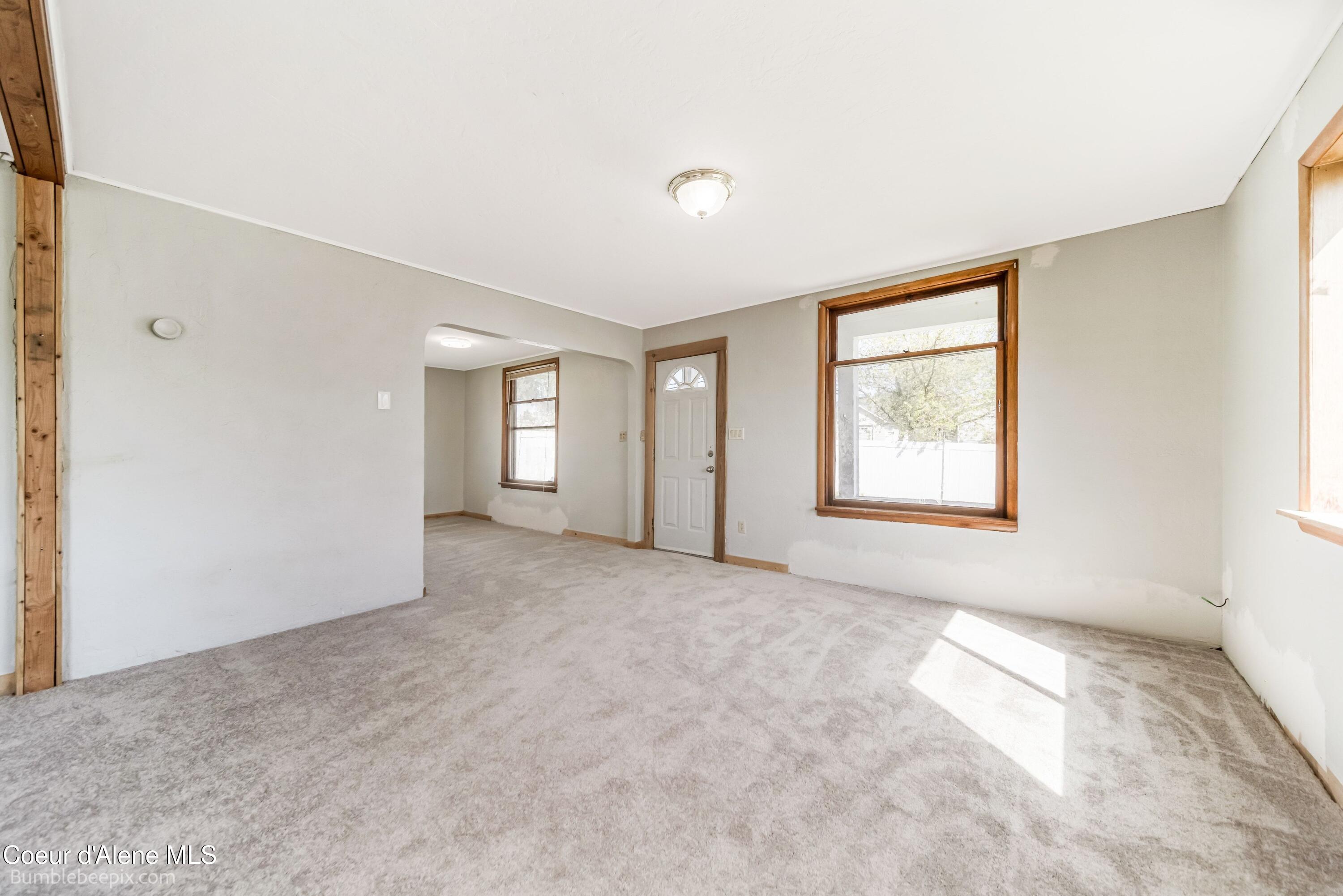 Image 3: Entry into Living Room