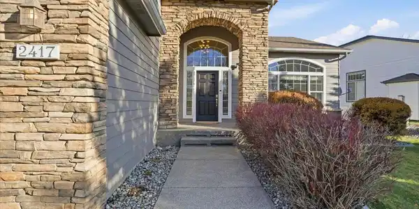2417 W PALAIS DR