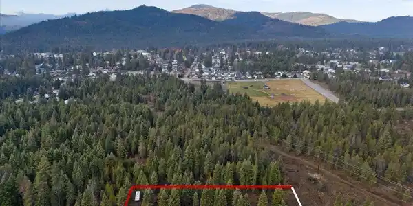 Image 2: Looking east town of Spirit Lake