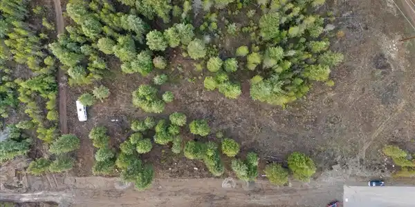 Image 3: Looking down - S road approx prop lne