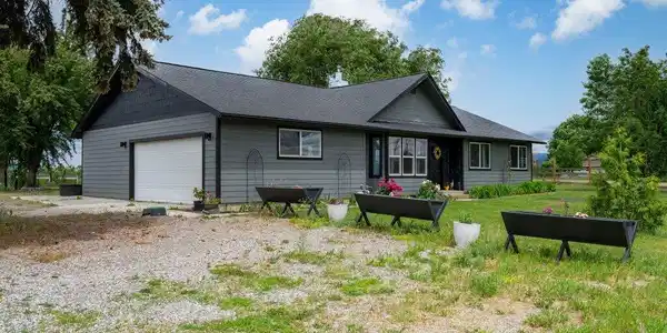 Image 2: 016-5891HaydenAvenue-Rathdrum-ID-83858-S