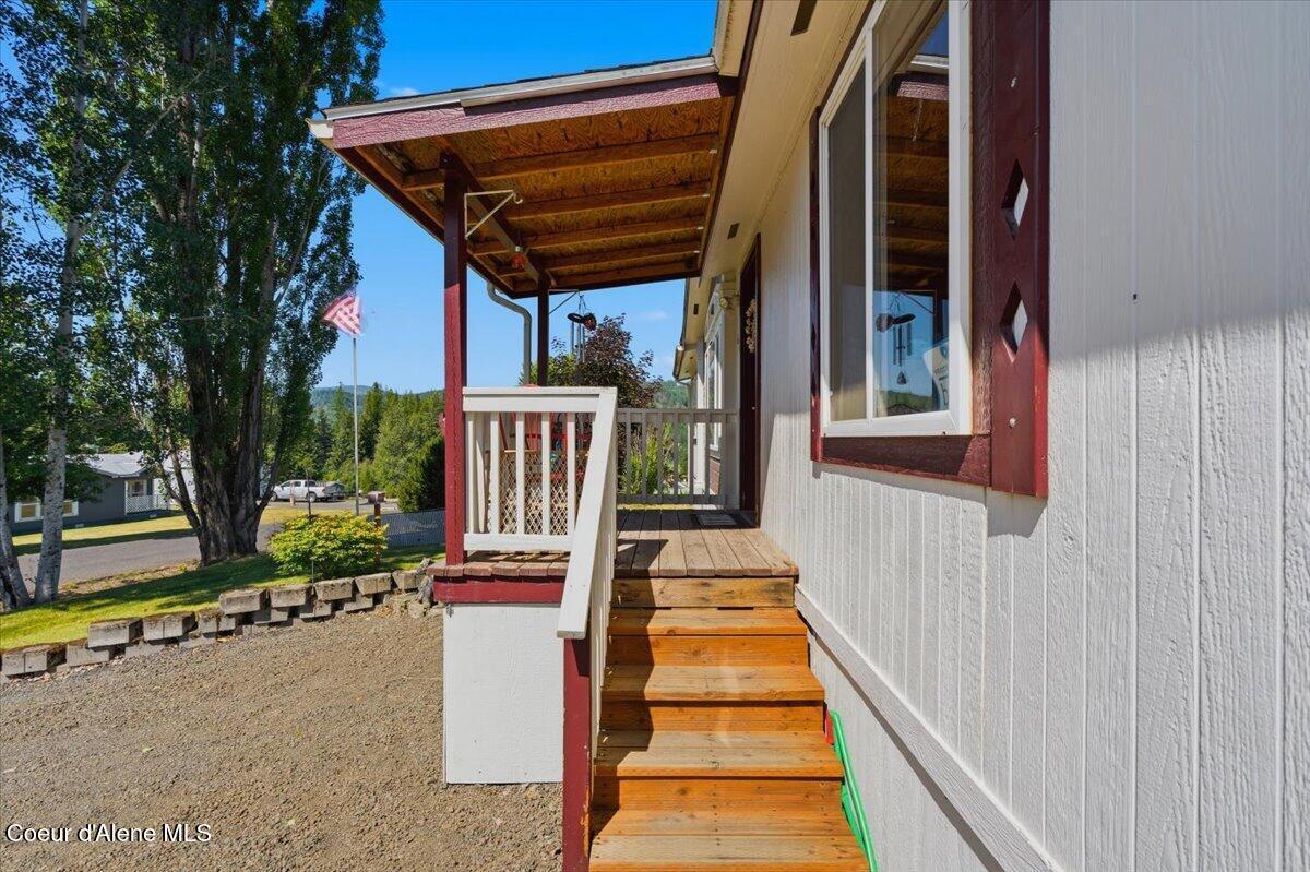 Image 4: 04-Front Entrance