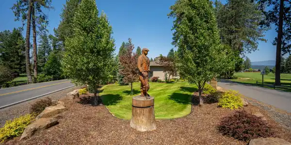 Image 3: Property Views