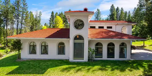 Image 2: Front View