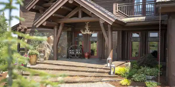 Image 3: Front Walk-In