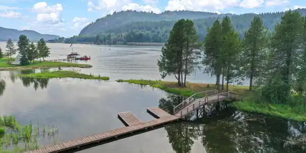 Image 2: 27-web-or-mls-380 Bishops Bay Ln Drone-2